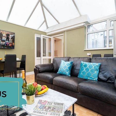 Large 4 Bedroom House - Top Rated - Off-Street Parking - Garden - Sleeps 9 - Contractors - Groups - Pool Table Northfield Exteriör bild