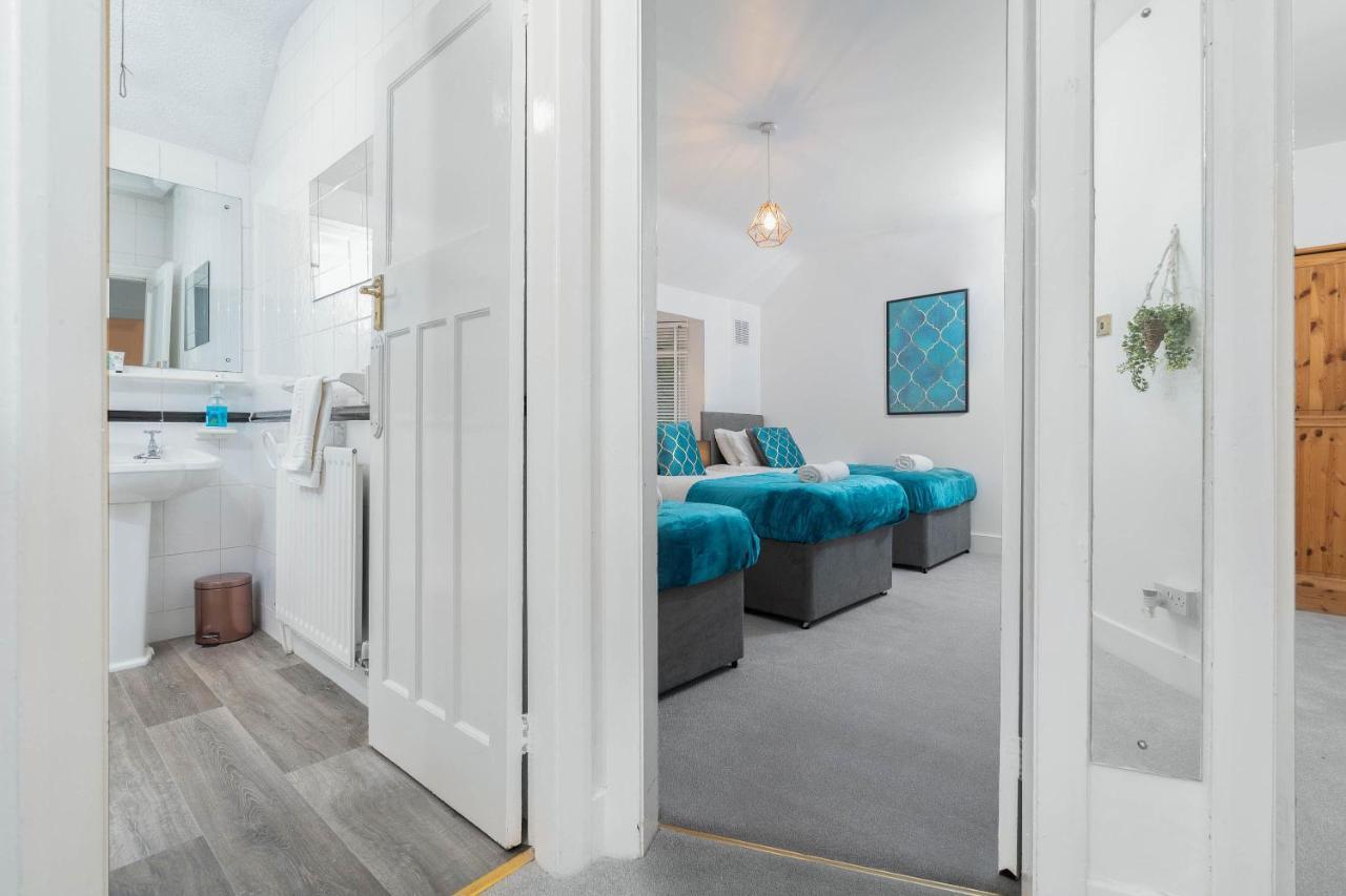 Large 4 Bedroom House - Top Rated - Off-Street Parking - Garden - Sleeps 9 - Contractors - Groups - Pool Table Northfield Exteriör bild