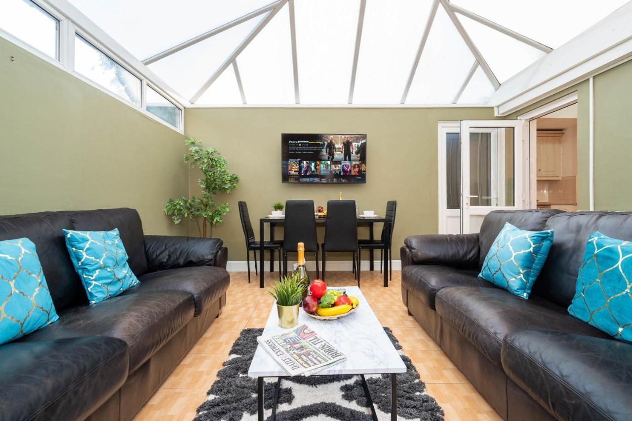 Large 4 Bedroom House - Top Rated - Off-Street Parking - Garden - Sleeps 9 - Contractors - Groups - Pool Table Northfield Exteriör bild